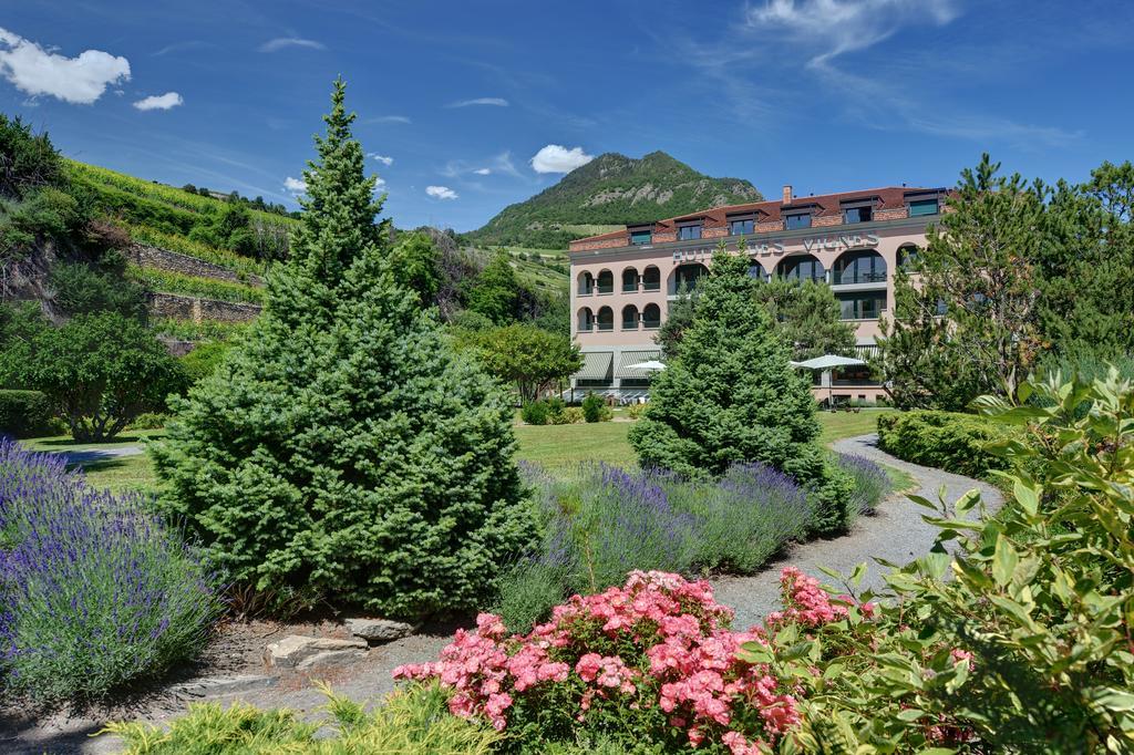 Hotel Des Vignes Saint-Leonard Bagian luar foto